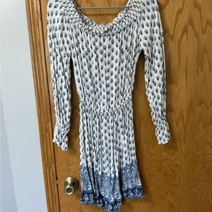 Hollister On or Off the Shoulder Dress